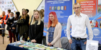 2016-10-17 Promocja oferty edukacyjnej Pastwowej Wyszej Szkoy Zawodowej im. Witelona w Legnicy podczas targów edukacyjnych w Zespole Szkó Budowlanych im. Wojska Polskiego w Legnicy.  Fot. Zbigniew Gol