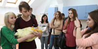 2014-04-24 Wspólne zajcia uczniów klasy o profilu biomedycznym  VI Liceum Ogólnoksztaccego w Legnicy ze studentami kierunku Pielgniarstwo i Ratownictwo medyczne PWSZ im. Witelona w Legnicy.